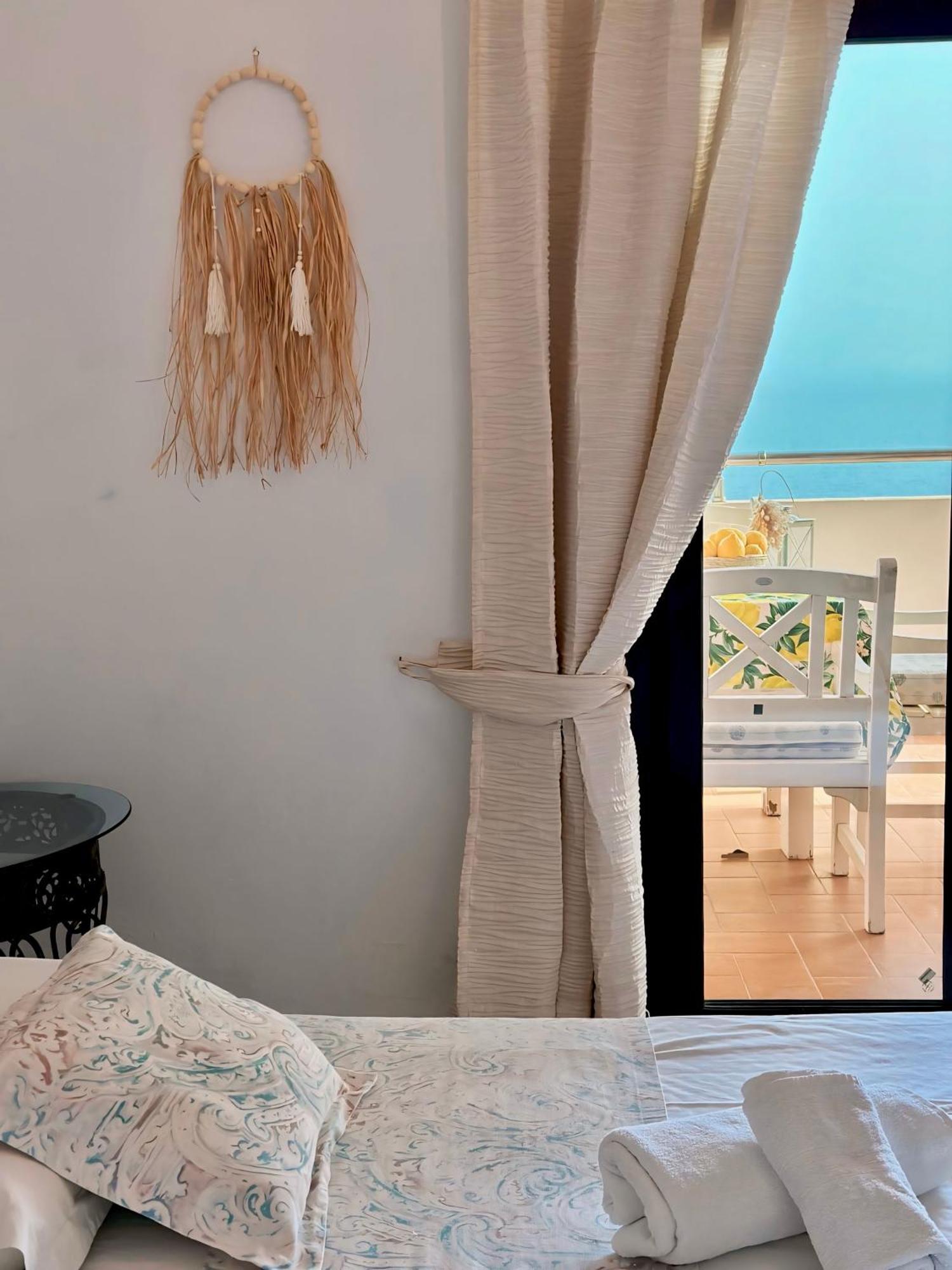 Hotel Imperial Dhermi Luaran gambar