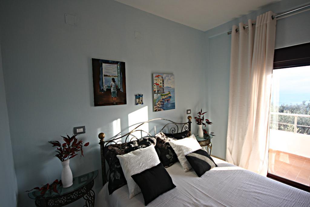 Hotel Imperial Dhermi Bilik gambar