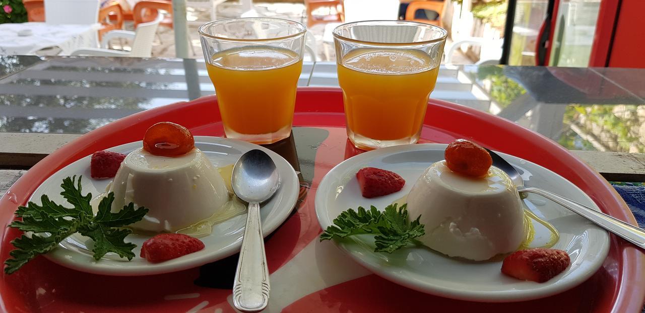 Hotel Imperial Dhermi Luaran gambar