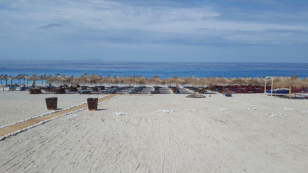 Hotel Imperial Dhermi Luaran gambar
